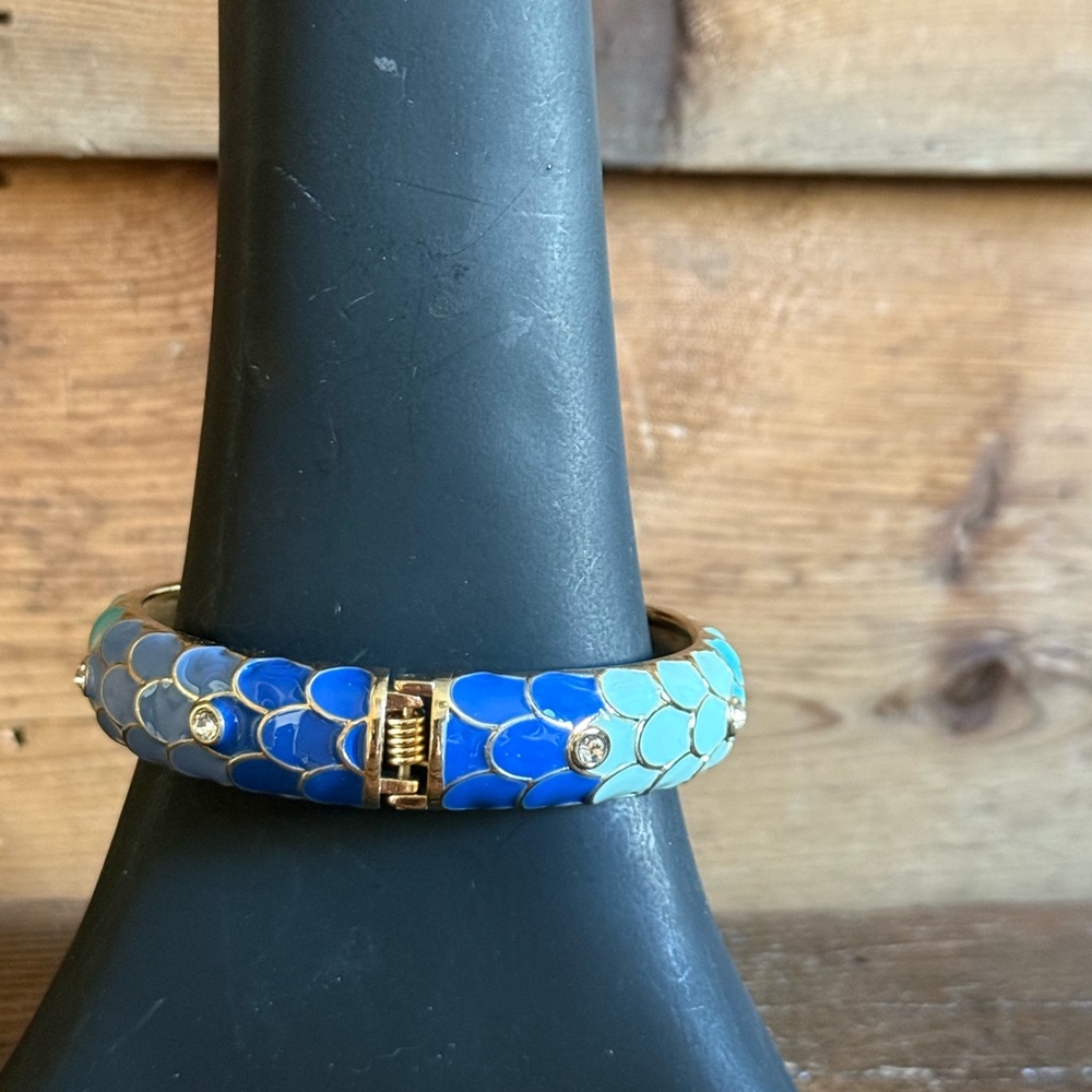 Talbots Enamel Hinged Bracelet - Picture 4 of 7